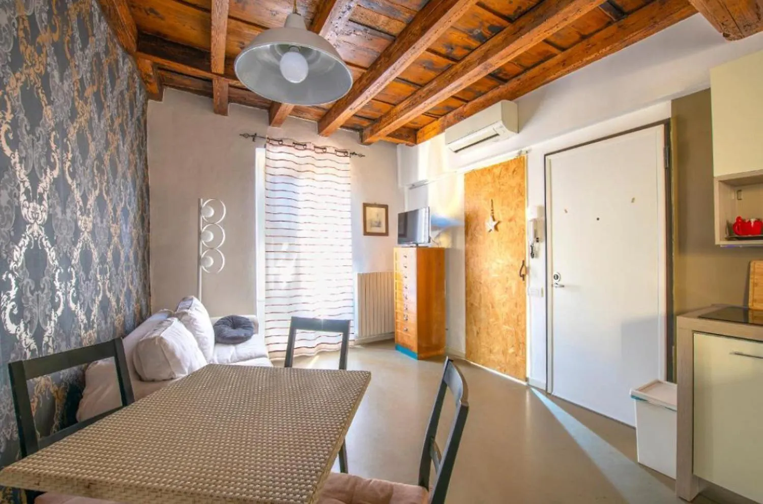 Star House Verona Italy